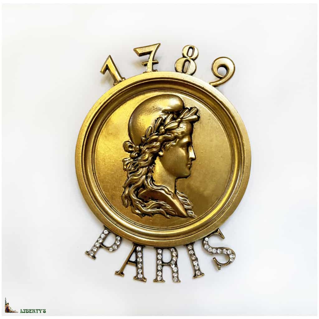 Broche Paris plaqué or avec strass de Pierre-Bex, haut. 9 cm, (1989) 3