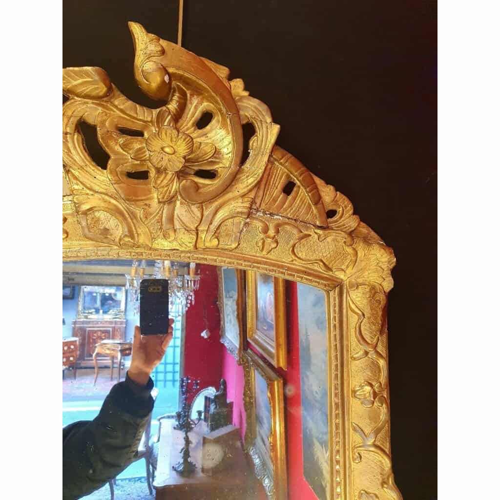 Miroir à Fronton Époque Régence – Décors Florale – Bois Sculpté Doré – 18ème 7
