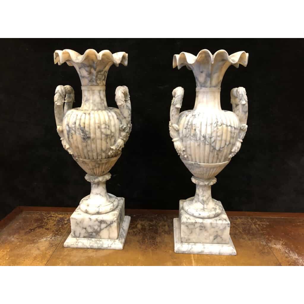 Grande Paire De Vases En Albâtre Italie Fin XIXème H : 72 Cm 3