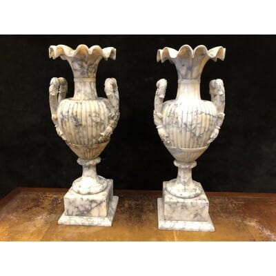 Large Pair Of Vases In Alabaster Italy Late XIXth H: 72 Cm