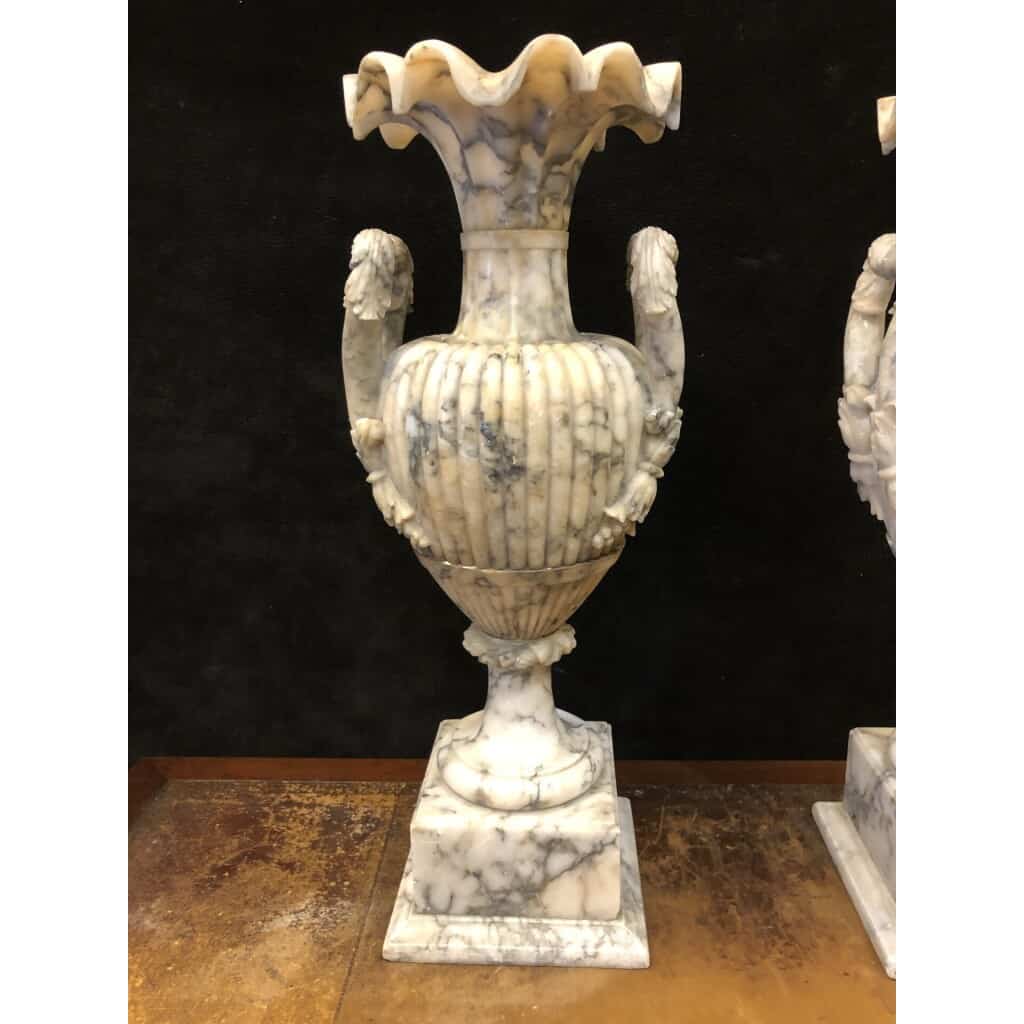 Large Pair Of Vases In Alabaster Italy Late XIXth H: 72 Cm 4