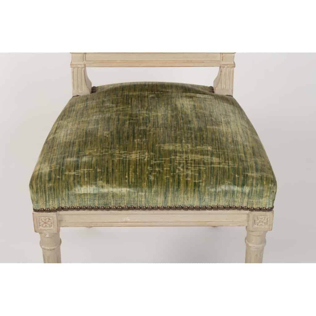 Série de 12 chaises de style Louis XVI. Modèle Lyre, fin XIXème 7