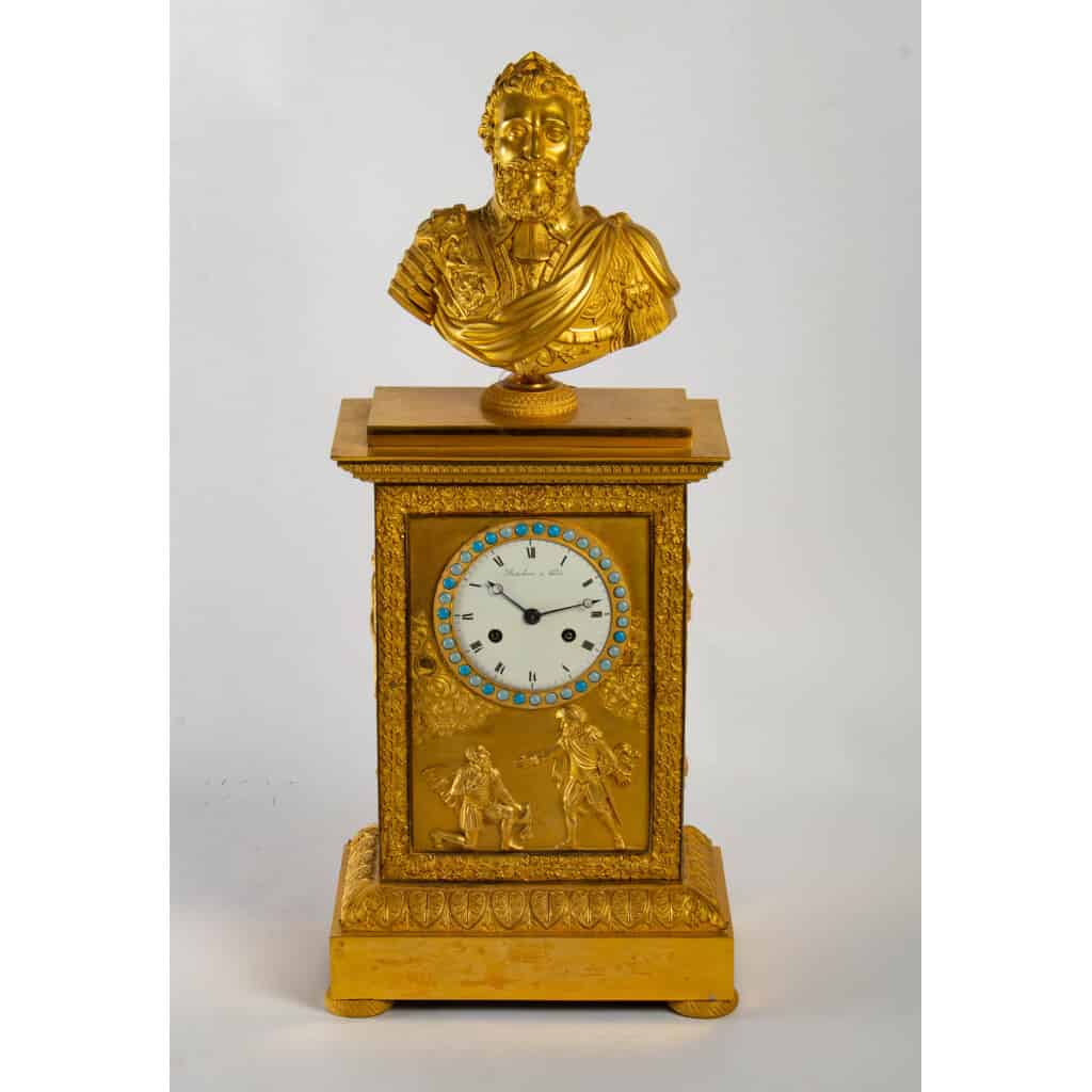 Restoration period clock (1815 - 1830) adorned with a bust of Henri IV. 3
