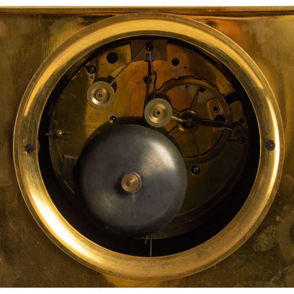 Restoration period clock (1815 - 1830) adorned with a bust of Henri IV. 6