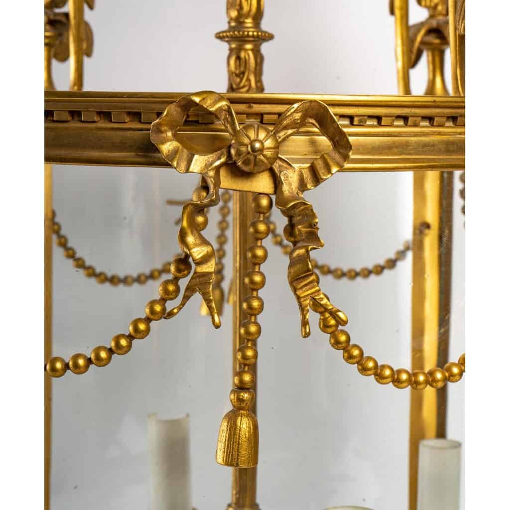 Lanterne de style Louis XVI en bronze doré. Circa 1970 5