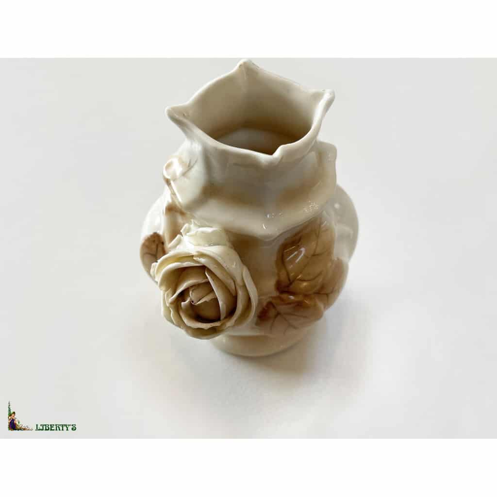 Vase porcelaine de Rudolstald avec rose, haut. 9 cm (Fin XIXe) 3