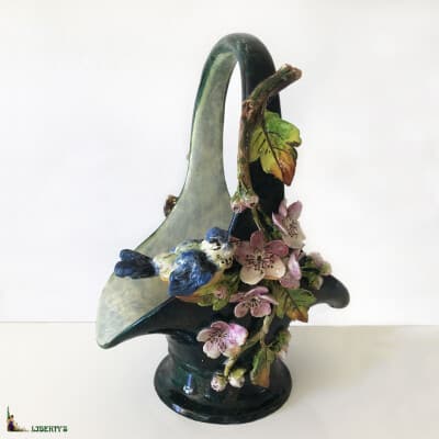 Art-Nouveau dabbling basket with bird and flowers, top. 30cm (End XIXe)