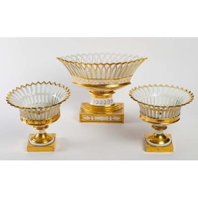 3 Coupes Porcelaine de Paris ( blanches et or )