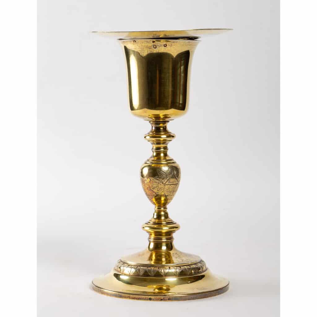 Chalice and its paten. 11
