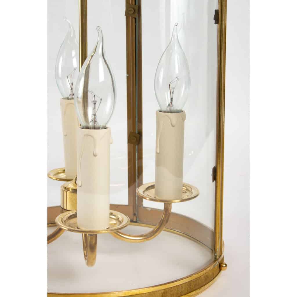 Paire de lanternes de style Louis XVI. 7