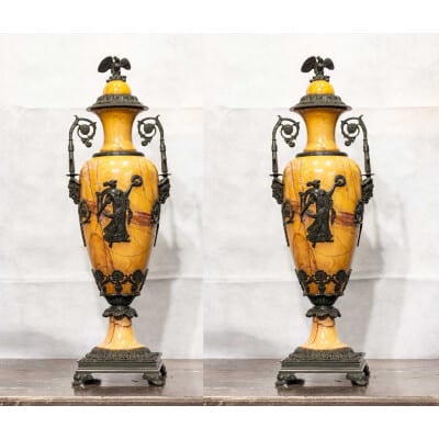 Pair of Empire style vases in Siena marble. Second half of XIXth century.