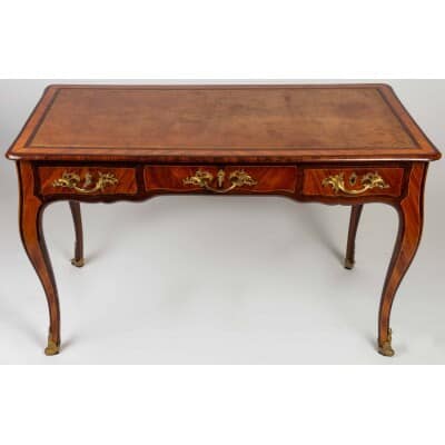 Louis XV style desk from the Napoleon III period (1848 - 1870). 3