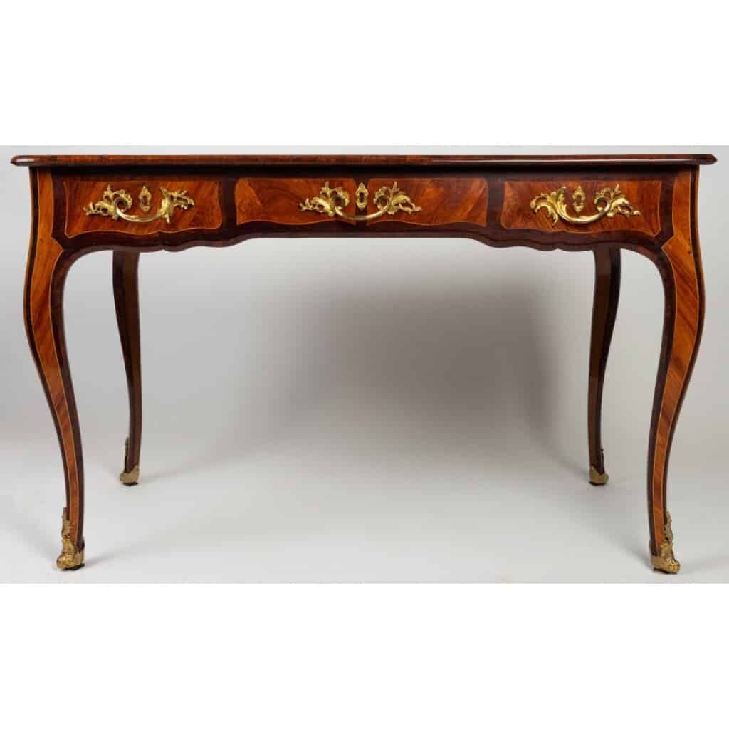 Louis XV style desk from the Napoleon III period (1848 - 1870). 5