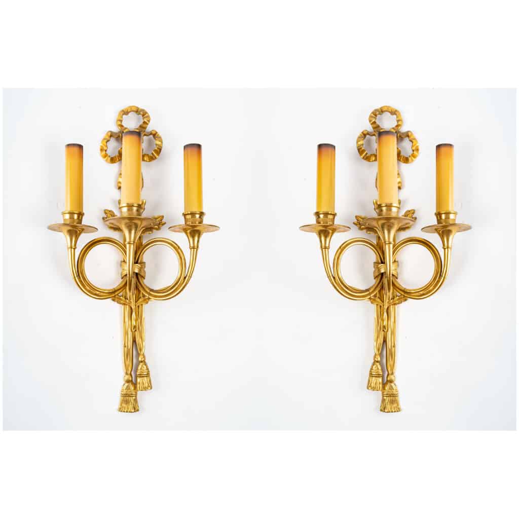 Paire d’appliques de style Louis XVI. 3