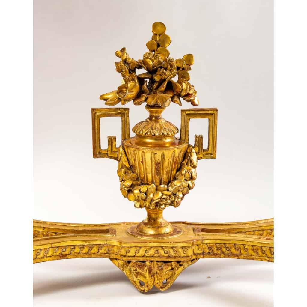 Console d’époque Louis XVI (1774 – 1793). 4