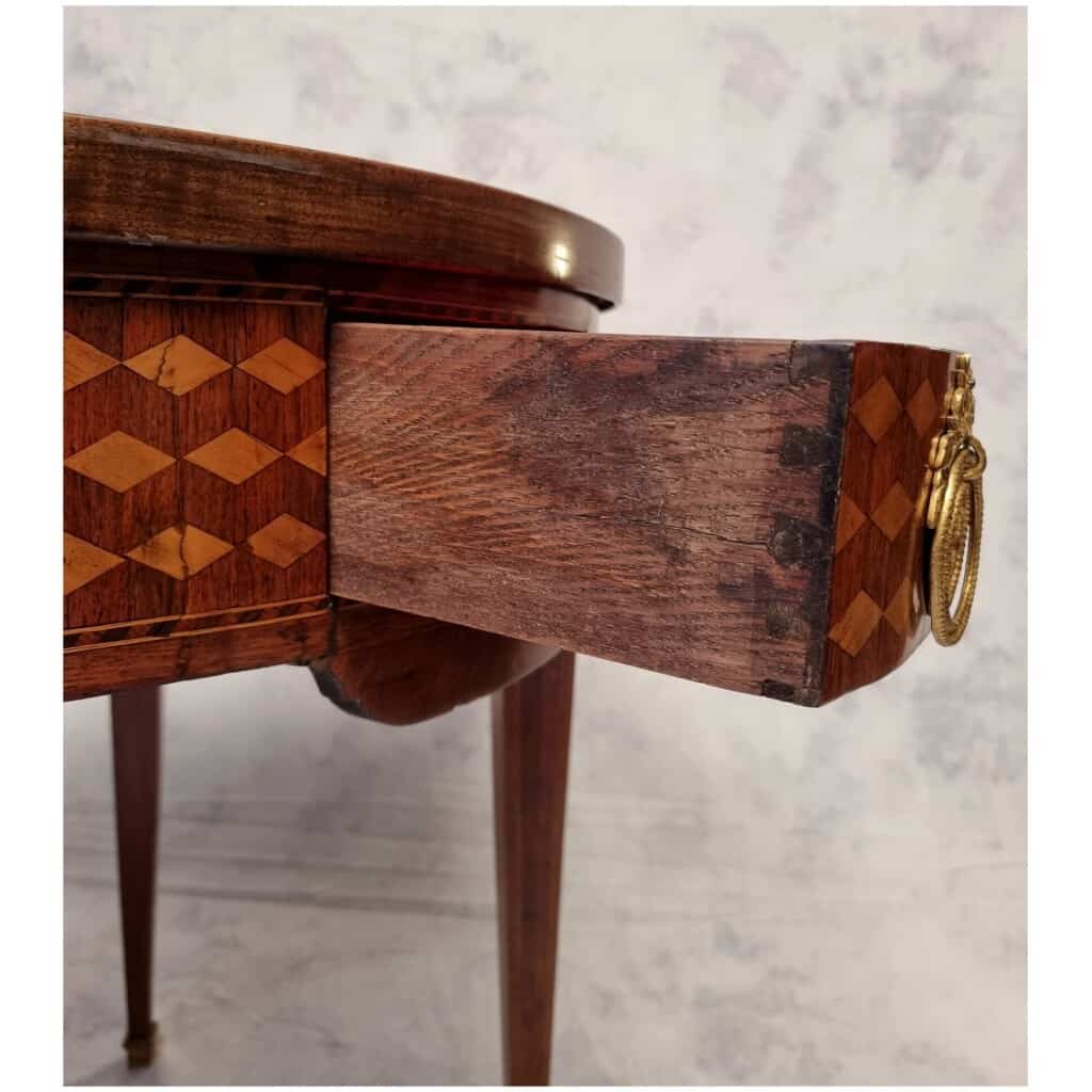 Table Bouillotte Style Louis XVI – Marqueterie de Cubes – Palissandre & Bois de Rose – Fin 18eme 13