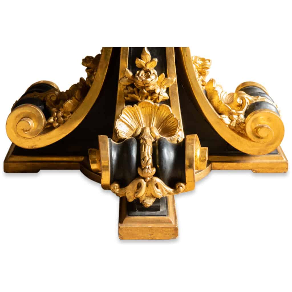Guéridon en bois laqué noir et doré, plateau en marqueterie de marbres, XIXe 7