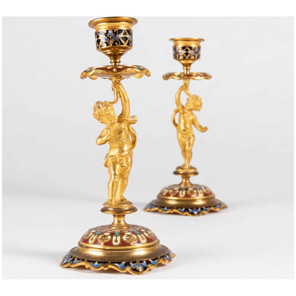 Pair of small candlesticks for babies in gilded bronze and cloisonné enamels, XIXe 7