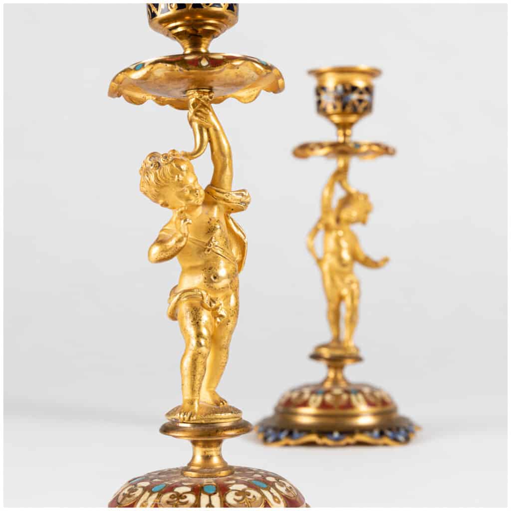 Pair of small candlesticks for babies in gilded bronze and cloisonné enamels, XIXe 8