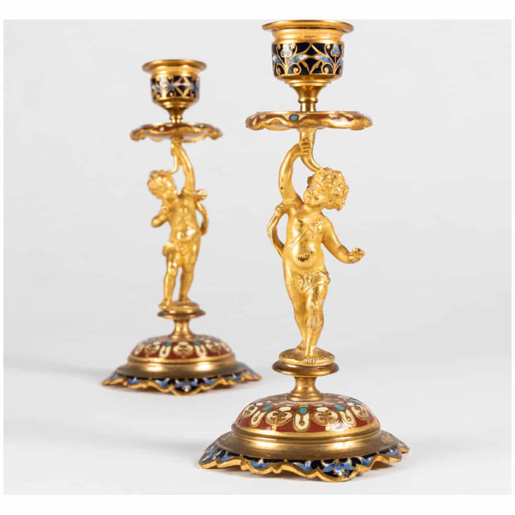 Pair of small candlesticks for babies in gilded bronze and cloisonné enamels, XIXe 9