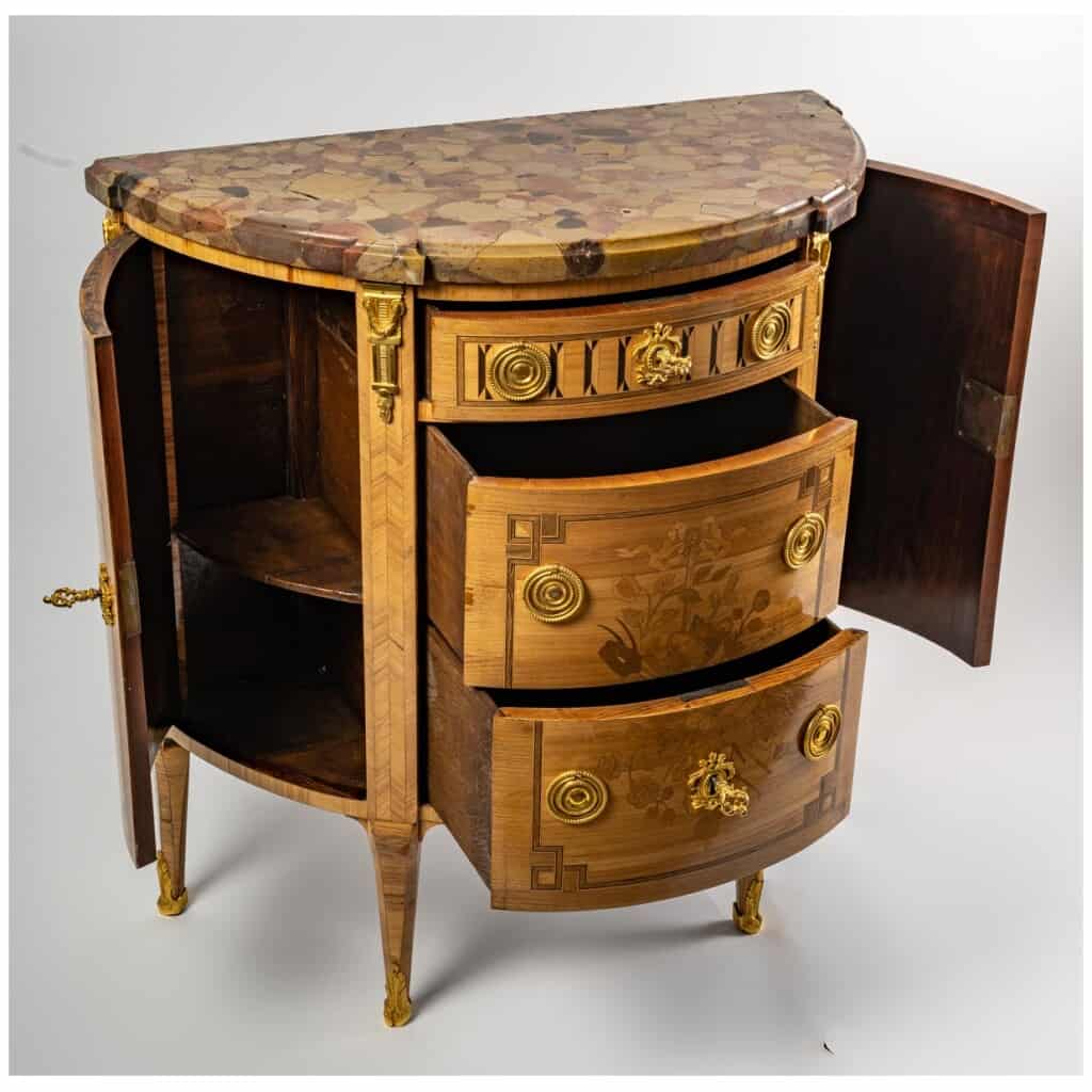 Commode d’époque Napoléon III (1852 – 1870). 4