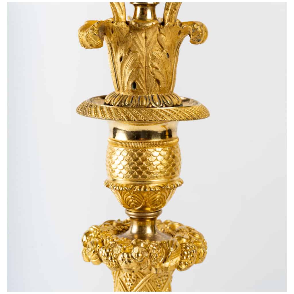 Paire de candélabres à bouquets amovibles en bronze ciselé et doré époque Empire vers 1810 8