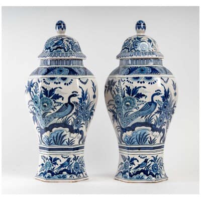 Géo Martel Desvres - Pair of vases covered in Blue and White earthenware 3