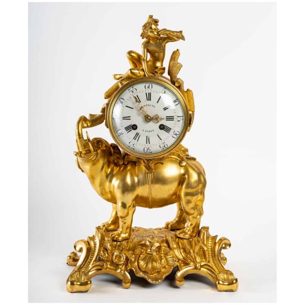 Louis XV style clock. 3