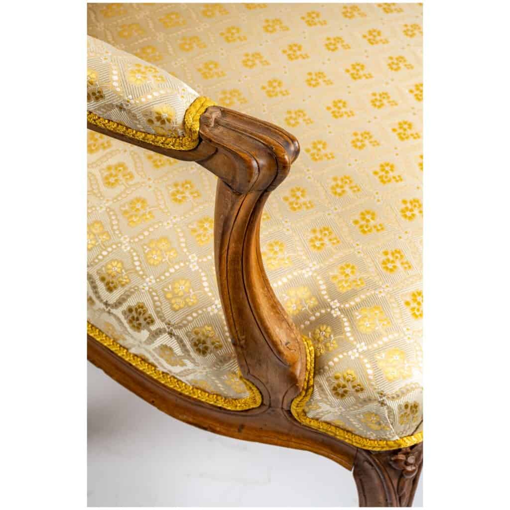 Paire de bergères d’époque Louis XV (1724 – 1774). 8