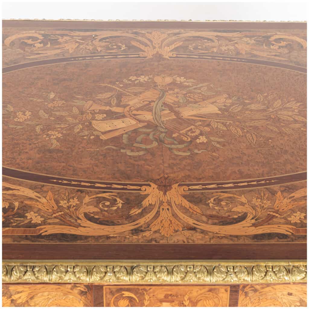 Middle table inlaid with the allegory of music, XIXe 10