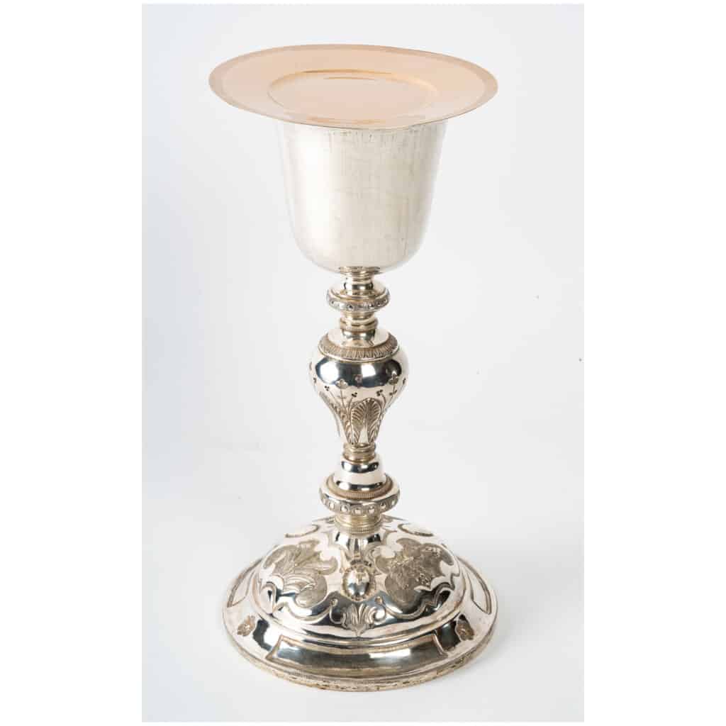 Chalice and its paten. 9
