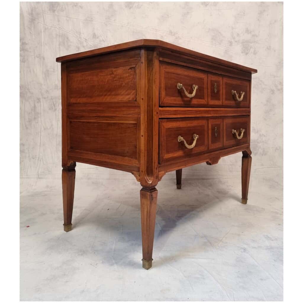 Sauteuse Commode Louis Period XVI – Eastern Work – Walnut – 18th 9