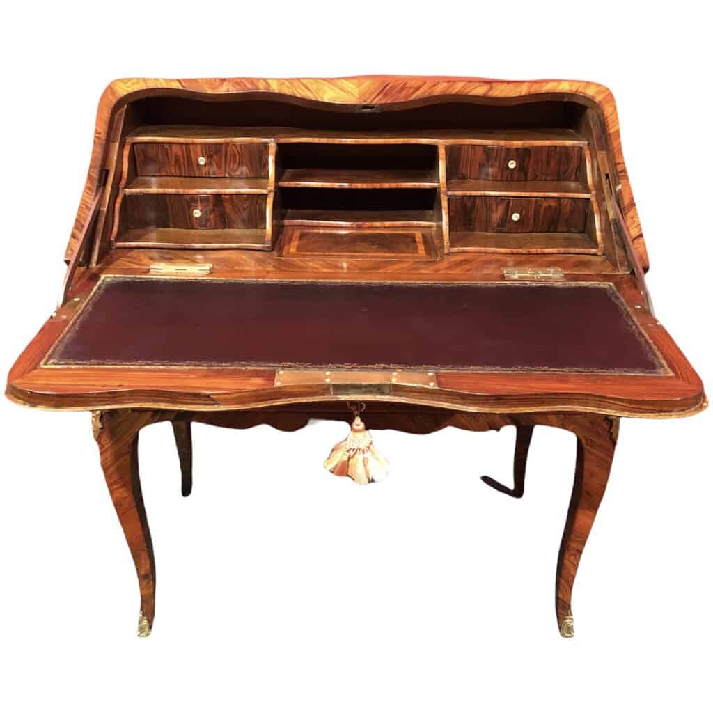 Bureau Louis XV dit “dos d’âne” en placage de bois de violette d’époque XVIIIè siècle 6