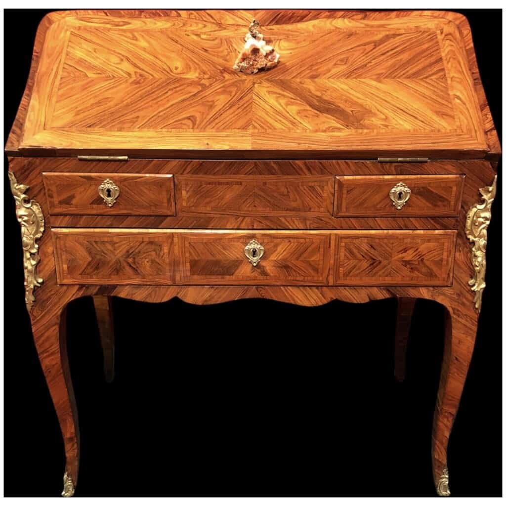 Bureau Louis XV dit “dos d’âne” en placage de bois de violette d’époque XVIIIè siècle 16