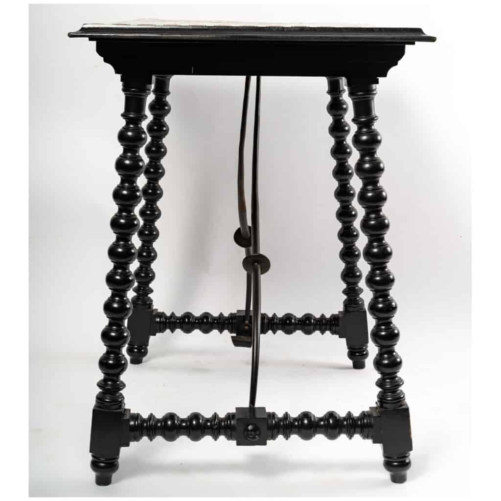 Spanish table. XIXth Century. 4