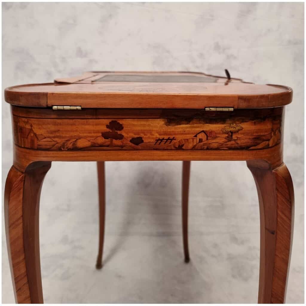 Table à Écrire de style Louis XV – Bois De Rose – 19ème 13