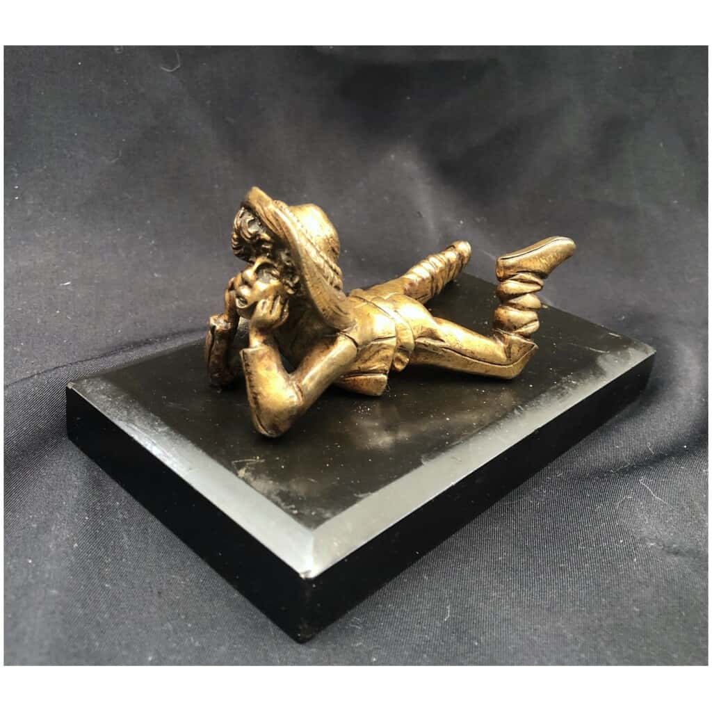 Sculpture En Bronze : Jeune Garçon Allongé 5
