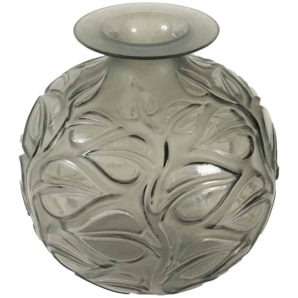 René Lalique (1860-1945) gray Sophora vase 4
