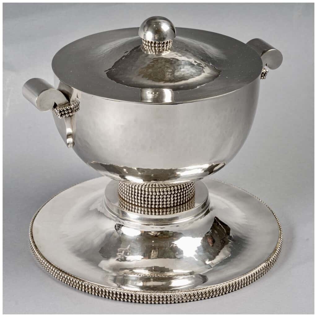 Jean Desprès – Centre De Table Soupière Métal Argenté Martelé Perlé 4