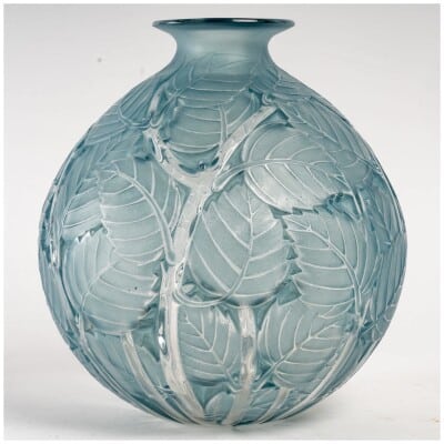 1929 René Lalique – Vase Milan Verre Blanc Patiné Bleu