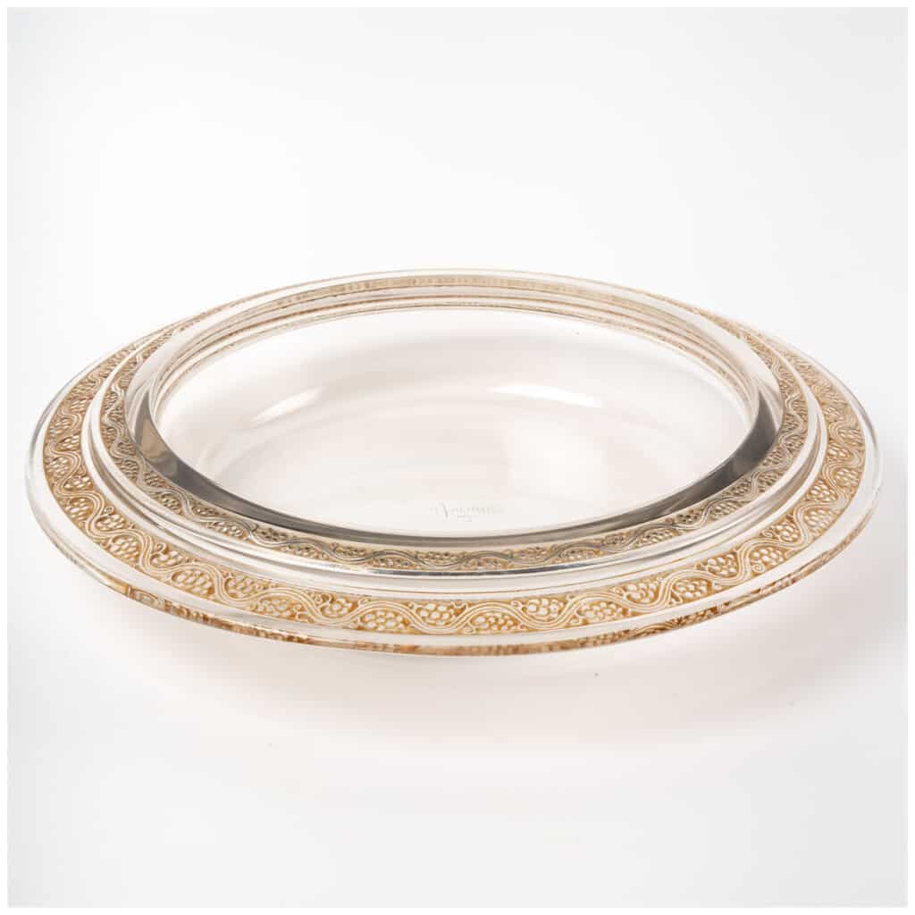 1935 René Lalique – Coupe Plat Ricquewihr Verre Blanc Patiné Sépia 3