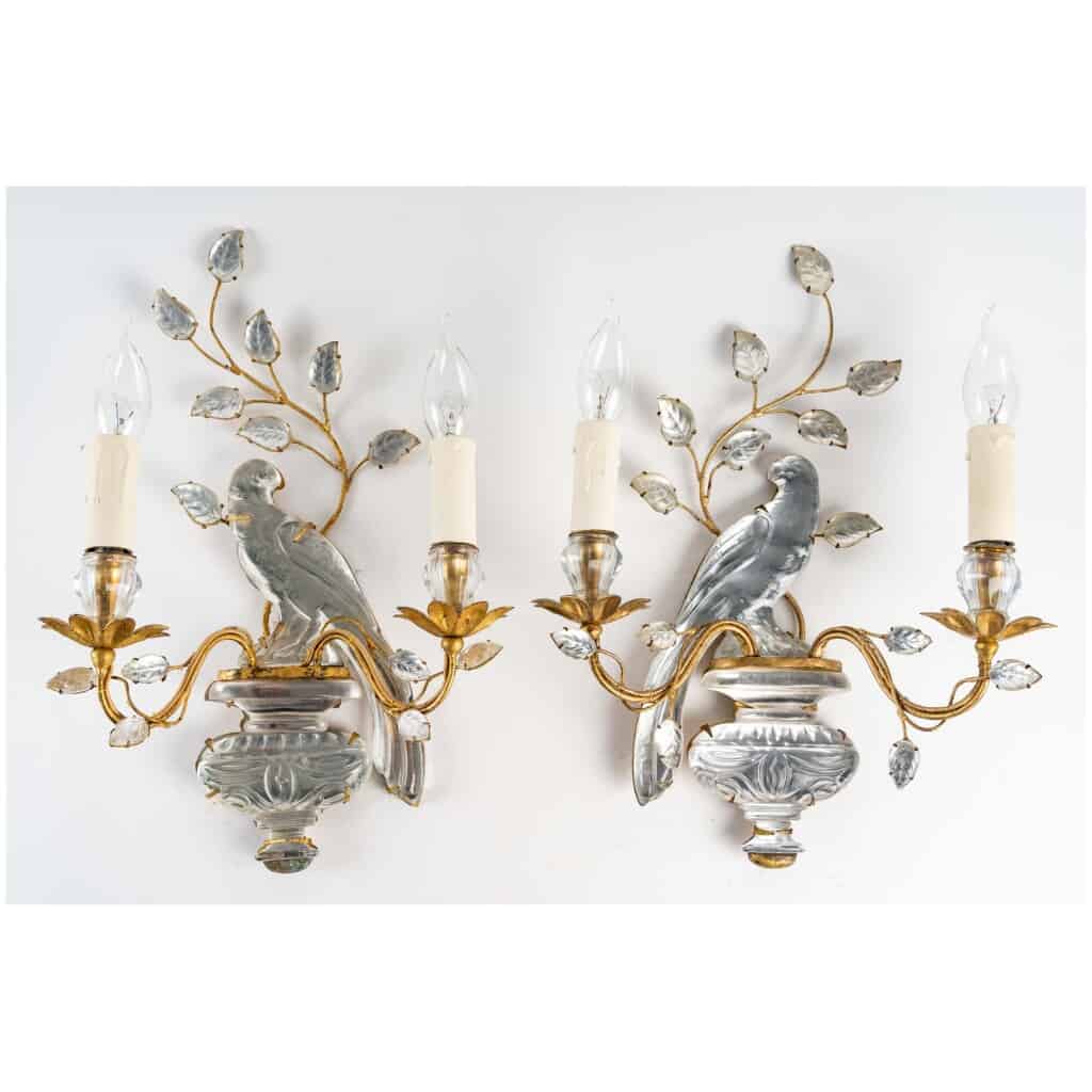 Pair of Maison Baguès sconces. 3