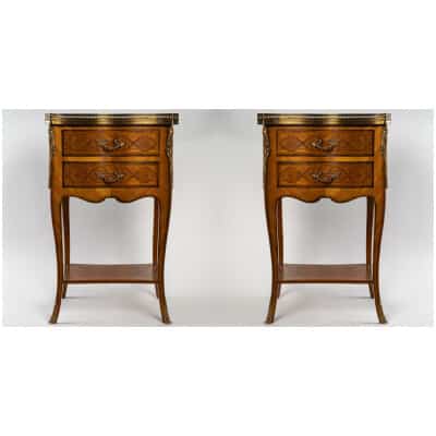Paire de chevets de style Louis XV.