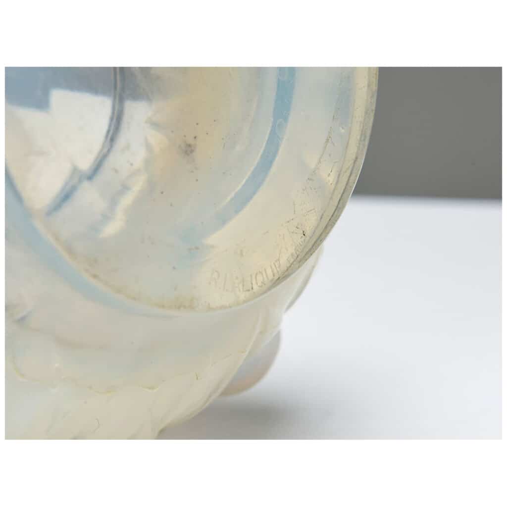 René LALIQUE : Vase « Prunes » Opalescent .(restaurations) 5