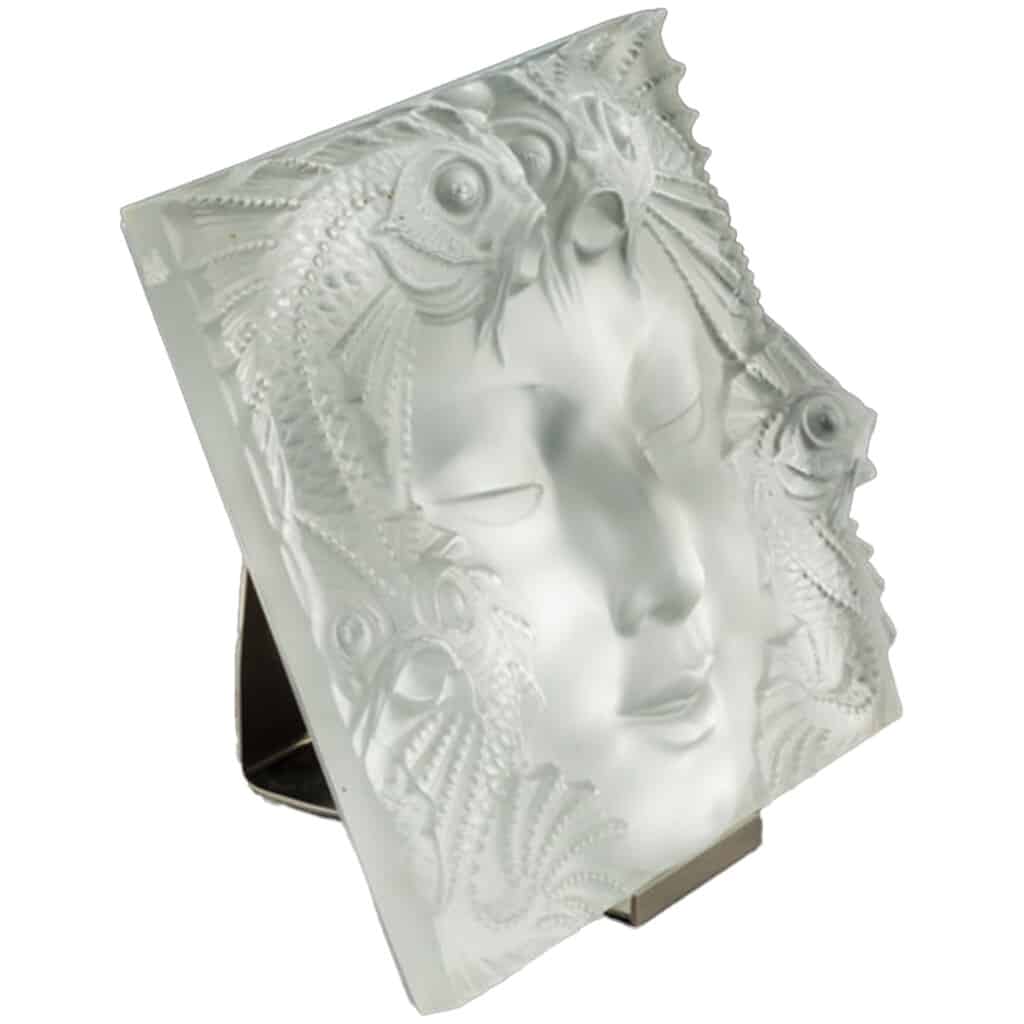 Lalique France : «Masque de femme» Plaque Décorative, Support Métal 4