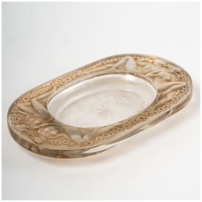 1924 René Lalique – Medici Ashtray White Glass Sepia Patina