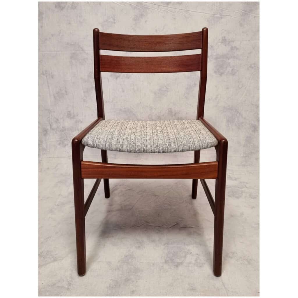 Ensemble de Quatre Chaises Scandinaves – Teck – Ca 1960 9