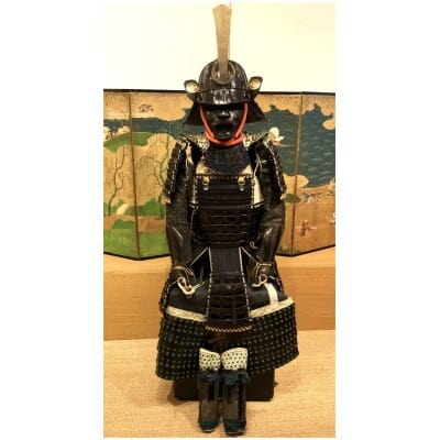 Armure japonaise de Samouraï en fer laqué noir Edo 19ème