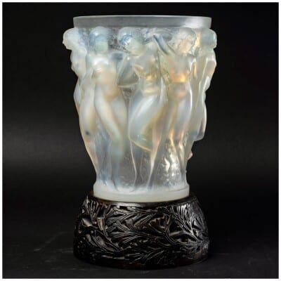 1927 René Lalique – Vase Bacchantes Verre Opalescent Socle En Bronze d’Origine