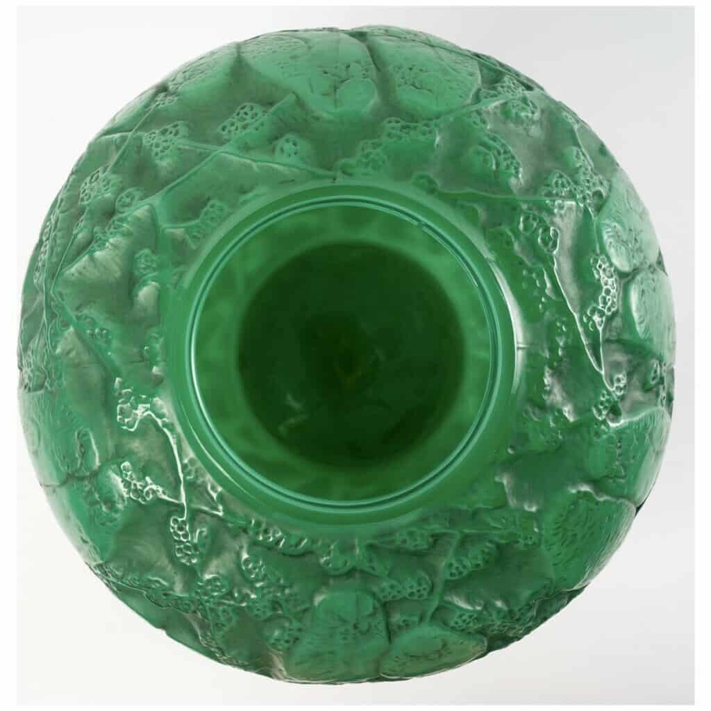 1919 René Lalique – Vase Perruches Verre Vert Jade Double Couche Patiné Gris 6